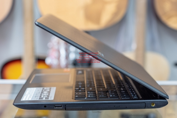 โน้ตบุ๊ค Acer รุ่น E5-553G AMD A10-9600P 3.3 GHz Ram 8G HDD 1 TB การ์ดจอ R8 M445DX