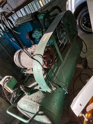 ขาย!! ปั้มลม.ไทเกอร์.ขนาด5แรง3สูบ.สภาพเดิมๆพร้อมใช้