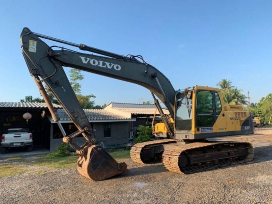 ขาย 895,000 VOLVO EC210 B PRIME 2x,xxx ชั่วโมง ปี 2013 เครื่องดี ปั้มแรง โซ่หนา เอวแน่น ไฟฟ้าครบ เช็