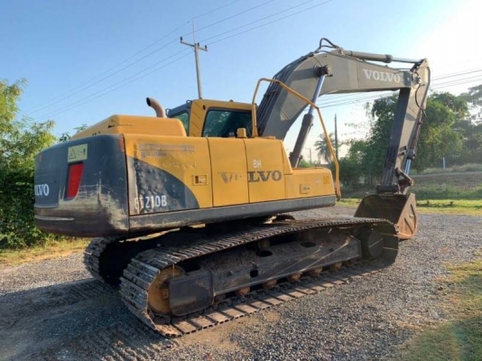ขาย 895,000 VOLVO EC210 B PRIME 2x,xxx ชั่วโมง ปี 2013 เครื่องดี ปั้มแรง โซ่หนา เอวแน่น ไฟฟ้าครบ เช็