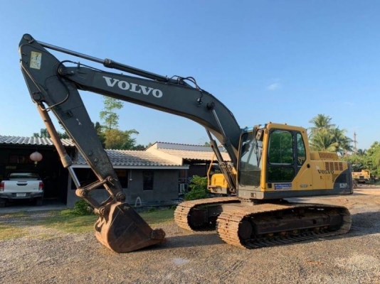 ขาย 895,000 VOLVO EC210 B PRIME 2x,xxx ชั่วโมง ปี 2013 เครื่องดี ปั้มแรง โซ่หนา เอวแน่น ไฟฟ้าครบ เช็