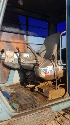 ขายรถแม็คโฮ HITACHI EX 120-3 สภาพเก่านอกไฟฟ้าเต็มสารอินวอย ขายรถแม็คโฮ HITACHI EX 120-3 สภาพเก่านอกไฟฟ้าเต็มสารอินวอย