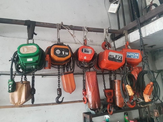 ขายถูกๆ รอกไฟฟ้ามือสองญี่ปุ่น  1-2ตัน ทุกระบบเดิมๆ ตรวจสอบ ทดสอบ เรียบร้อยแล้ว ทุกๆระบบใช้งานได้ดีมากครับ