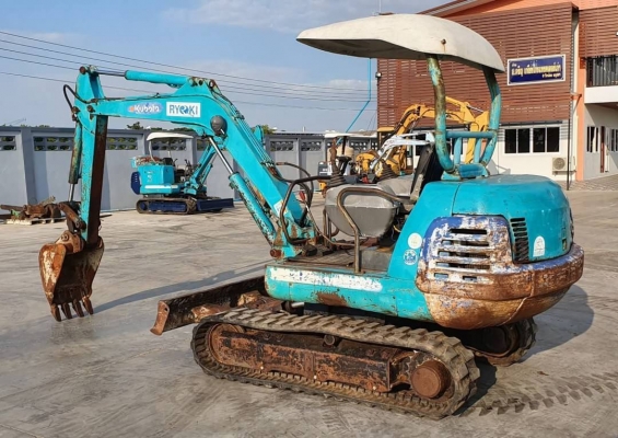 จองก่อนมีสิทธิก่อน ด่วนๆ 195,000บาทรถแบคโฮคูโบตา K30 คอลโทลสั้นน้ำมัน  ปั้มนี้วเทียบเท่า  PC30  รถนอกสถาพดีพร้อมใช้เพิ่งนำเข้ามายังไม่เคยใช้งานในไทยเลย     เครื่องคูโบต้า4สูบ  เครื่องดีปั้มเเรง  บูมอาร์มสวยช่างล่างดี  รถสวยไฟฟ้าเต็มเร็วแรงไม่โหลด  พร้อมใช