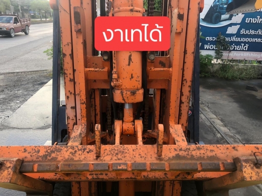 ขายรถตักยางพาราเสาสูง5.50เมตรงาเทได้