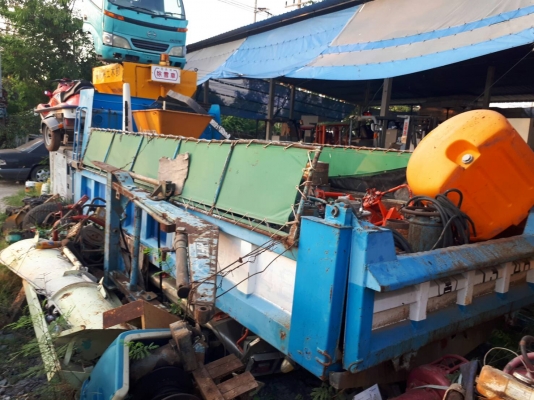 ขายถูกๆ กระบะ ยกดั้ม รถบรรทุก สิบล้อ พร้อมปั้มไฮโดรลิก มีมอเตอร์ไฟฟ้า พับเก็บผ้าคลุมกันของตกหล่น กXย = 2.35 x 5.50  ม เก่าญี่ปุ่น