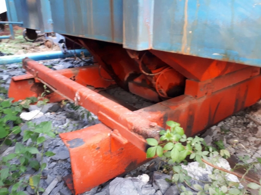 ขายถูกๆ กระบะ ยกดั้ม รถบรรทุก สิบล้อ พร้อมปั้มไฮโดรลิก มีมอเตอร์ไฟฟ้า พับเก็บผ้าคลุมกันของตกหล่น กXย = 2.35 x 5.50  ม เก่าญี่ปุ่น