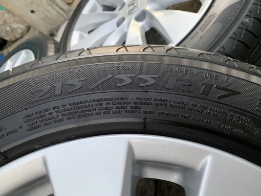 ล้อแม็ก Honda Accord G9 ขอบ 17 พร้อมยาง 215-55-17 Michelin ปลายปี 15 สวย สภาพดี