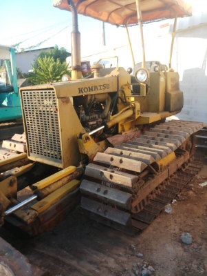 ขายแทรกเตอร์ komatsu D20-5