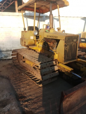 ขายแทรกเตอร์ komatsu D20-5