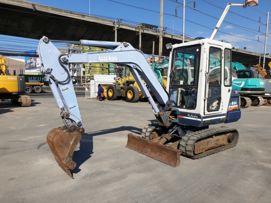 รถขุดเล็ก Kubota KX-024 ขนาด 2.5ตัน ตู้เก๋ง สภาพเดิมๆจากญี่ปุ่น