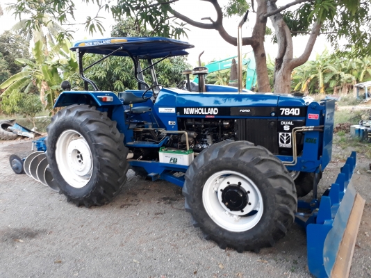 ขายฟอดร์ 7840 หกสูบ สองเพาคานนิวฮอแลน เกียรกลาง พร้อมทะเบืยน ราคา 800000฿