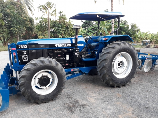 ขายฟอดร์ 7840 หกสูบ สองเพาคานนิวฮอแลน เกียรกลาง พร้อมทะเบืยน ราคา 800000฿