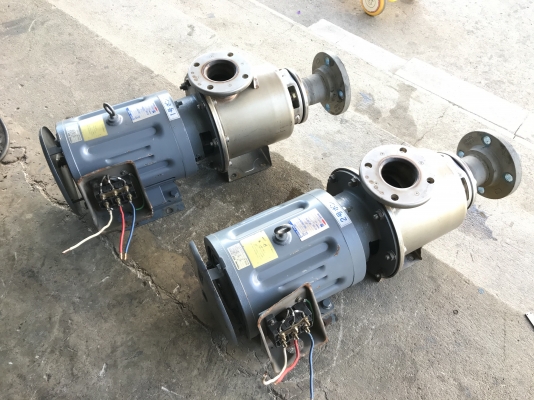 ขายปั๊มน้ำหอยโข่งหัวสแตนเลส รุ่นมีระบบล่อน้ำในตัว Ebara 7.5HP. 380V 3สาย(เก่าญี่ปุ่น) made in Japan ขนาดเข้า 2.5นิ้ว ออก 2.5นิ้ว สภาพสวยใหม่มาก หมุนนิ่ม พร้อมใช้งาน มี 2ตัวครับ ขายปั๊มน้ำหอยโข่งหัวสแตนเลส รุ่นมีระบบล่อน้ำในตัว Ebara 7.5HP. 380V 3สาย(เก่าญี่ปุ่น) made in Japan ขนาดเข้า 2.5นิ้ว ออก 2.5นิ้ว สภาพสวยใหม่มาก หมุนนิ่ม พร้อมใช้งาน มี 2ตัวครับ