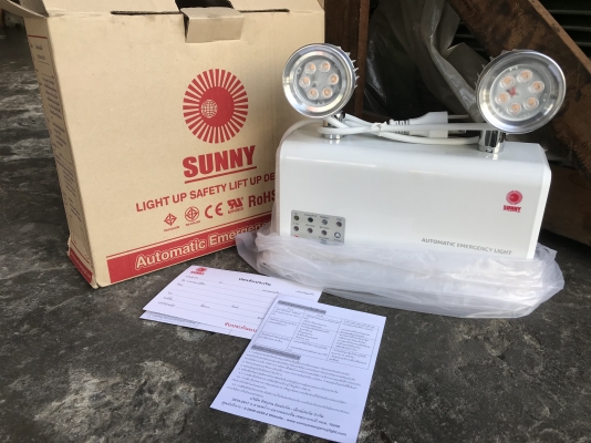 ขายไฟฉุกเฉิน SUNNY รุ่น CU209 ของใหม่ในกล่องไม่เคยใช้งาน มี 4 กล่องครับ ราคาตัวละ 1,000 บาทพร้อมส่ง