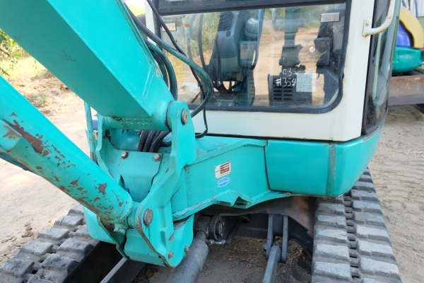 Komatsu pc35R-8 มีเก๋งเก่าญี่ปุ่นไม่เคยใช้ในไทย 086-1602189 เอกสารครับ