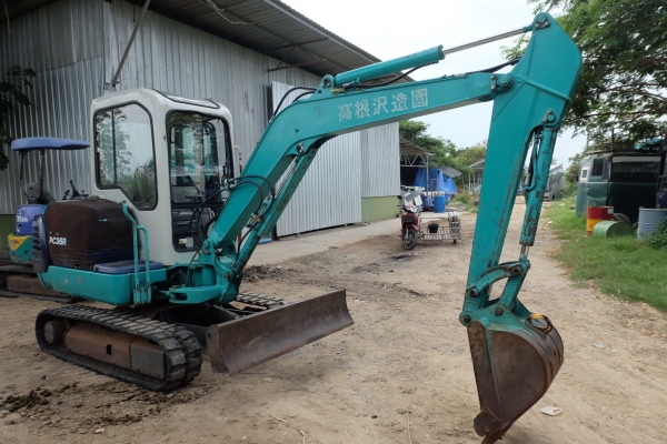 Komatsu pc35R-8 มีเก๋งเก่าญี่ปุ่นไม่เคยใช้ในไทย 086-1602189 เอกสารครับ