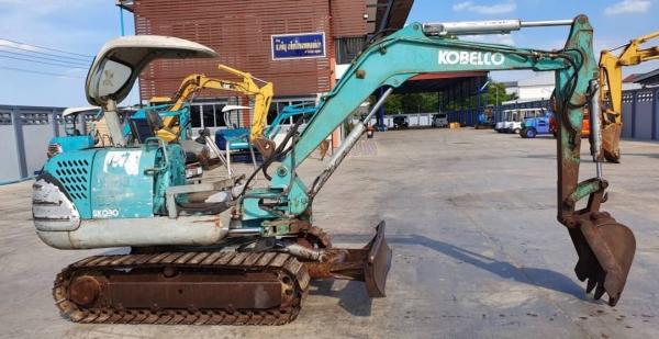 ขายด่วนลดกะหน่ำราคาพิเศษ215,000บาทรถแบคโฮKOBELCO.SK30-2คลนโทลน้ำมันปั้มนี้วเร็วแรงไม่โหลดเครื่อง 3สูบเครื่องดีรถนอกเพื่งนำเข้ามาใหม่จากญี่ปุ่นยังไม่ได้ใช้ในไทยเลย