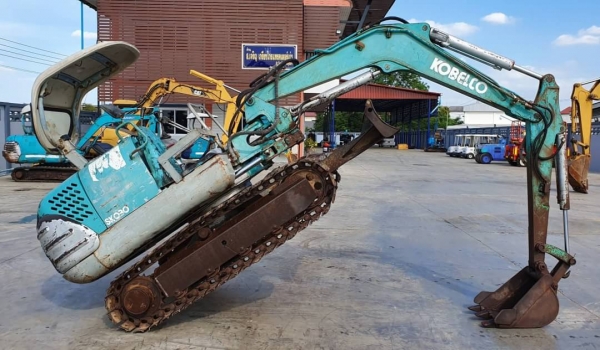 ขายด่วนลดกะหน่ำราคาพิเศษ215,000บาทรถแบคโฮKOBELCO.SK30-2คลนโทลน้ำมันปั้มนี้วเร็วแรงไม่โหลดเครื่อง 3สูบเครื่องดีรถนอกเพื่งนำเข้ามาใหม่จากญี่ปุ่นยังไม่ได้ใช้ในไทยเลย