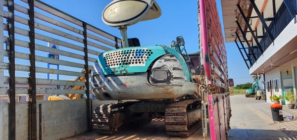 ขายด่วนลดกะหน่ำราคาพิเศษ215,000บาทรถแบคโฮKOBELCO.SK30-2คลนโทลน้ำมันปั้มนี้วเร็วแรงไม่โหลดเครื่อง 3สูบเครื่องดีรถนอกเพื่งนำเข้ามาใหม่จากญี่ปุ่นยังไม่ได้ใช้ในไทยเลย