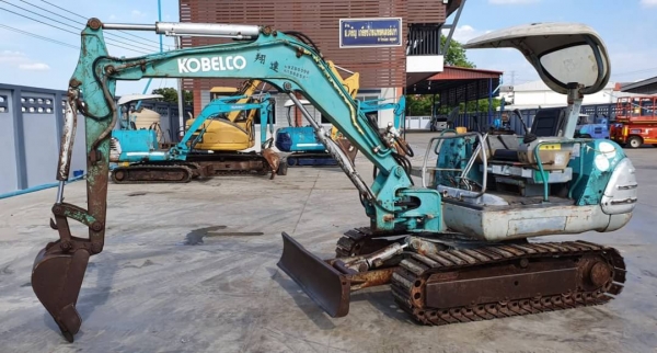 ขายด่วนลดกะหน่ำราคาพิเศษ215,000บาทรถแบคโฮKOBELCO.SK30-2คลนโทลน้ำมันปั้มนี้วเร็วแรงไม่โหลดเครื่อง 3สูบเครื่องดีรถนอกเพื่งนำเข้ามาใหม่จากญี่ปุ่นยังไม่ได้ใช้ในไทยเลย