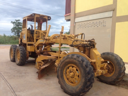ขายรถเกรดKOMATSU GD37