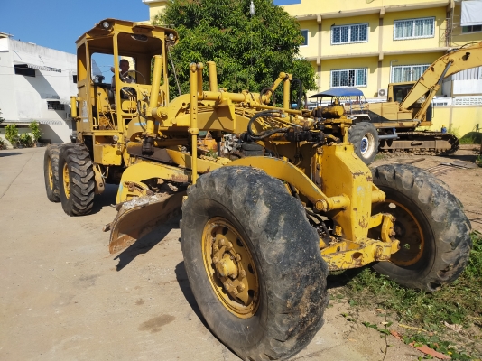 ขายรถเกรดKOMATSU GD37