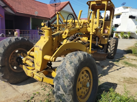 ขายรถเกรดKOMATSU GD37