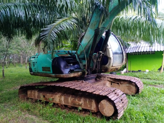 KOBELCO SK200-V ธรรมดา ราคา 550,000 KOBELCO SK200-V ธรรมดา ราคา 550,000