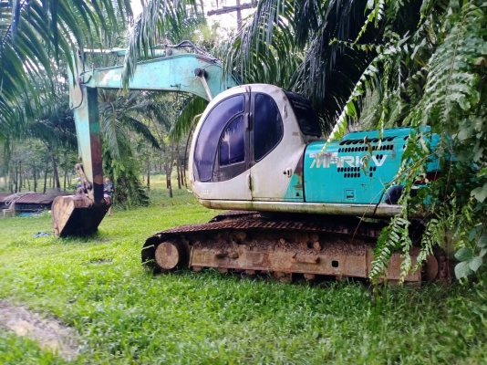 KOBELCO SK200-V ธรรมดา ราคา 550,000 KOBELCO SK200-V ธรรมดา ราคา 550,000