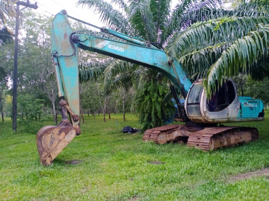 KOBELCO SK200-V ธรรมดา ราคา 550,000 KOBELCO SK200-V ธรรมดา ราคา 550,000