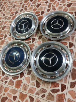 ขายฝาครอบล้อ benz