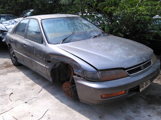 ขายซากHONDA_Accord/โฉมไฟท้ายสองก้อน รถจมน้ำ ขายทั้งซากครับ แยกชิ้นได้ครับ