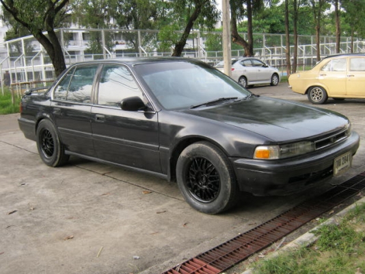 ฮอนด้า แอคคอรดตาเพชร ปี90 เกียร์ออโต ติดแก๊สLPG49000ขับดี แอร์เย็น