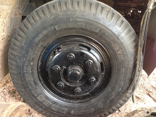 รถบรรทุก 6 ล้อ ยี่ห้อ HINO รุ่น KM777 รหัสเครื่อง WO4D ขนาด117 แรงม้า ยาง 825-16 -F หน้า-F หลัง รถสภ