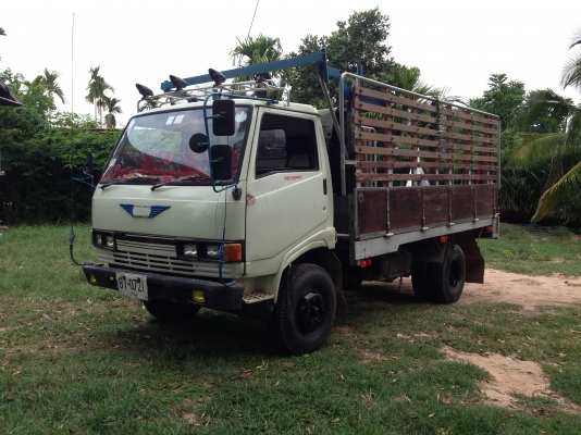 รถบรรทุก 6 ล้อ ยี่ห้อ HINO รุ่น KM777 รหัสเครื่อง WO4D ขนาด117 แรงม้า ยาง 825-16 -F หน้า-F หลัง รถสภ