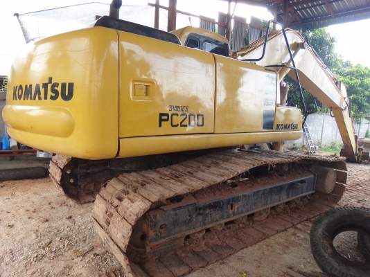 ขายด่วน  รถแบคโฮ  KOMATSU   200 รุ่น 6  สวยเดิมๆ เล่มทะเบียนครบ  พร้อมใช้งาน  แอร์ ไฟฟ้าครบ