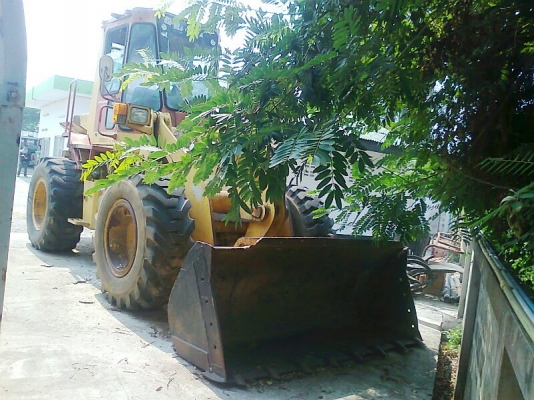 ขายด่วน..รถตัก KOMATSU WA120-1 สีเดิม ๆ สภาพเก่าญี่ปุ่น ตักแรง ได้งานไว เครื่องดี เกียร์ดี ประหยัดน้ำมัน.