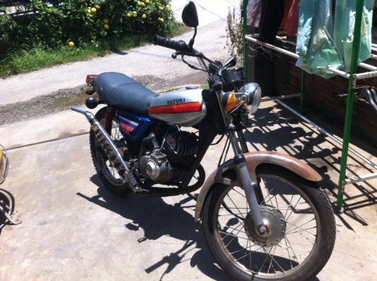 ขายรถมอไซค์คลาสสิค Suzuki Ts 100 งาม ๆ สักคัน มีทะเบียนจ้า