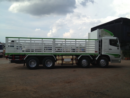 ยังเหลืออีกหลายคันครับ FUSO 12 ล้อ NGV 100\% กระบะ 7.50 เมตร ครับคันนี้เป็นคัชซีนอกครับจากญี่ปุ่นจดทะเบียนรอพร้อมเล่มเรียบร้อยครับคันนี้ลูกค้าสั่งวางเครื่องฮุนได C6AB 310แรงม้าพร้อมจูนกล่องเรียบร้อยรถสวยมาก