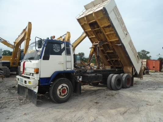 ขายรถสิบล้อ ISUZU 210  2เพลาดั๊ม สภาพสวยสนใจติดต่อบอย085-156-2314