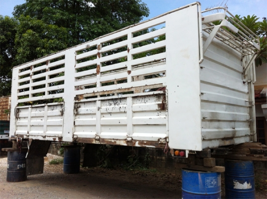 ขายกระบะเหล็กคอกสูง ของ HINO MEGA 320 เมื่อปี 50