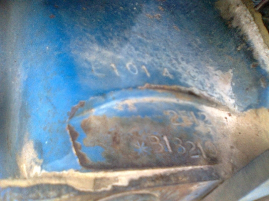 ขายรถไถนาฟอร์ด6610พร้อมเล่มทะเบียน2คันแยกขาย 280000บาท