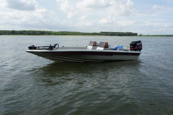 ขายเรือbass champion 19 ฟุต mercury EFI 175hp