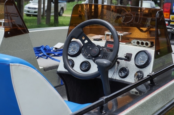 ขายเรือbass champion 19 ฟุต mercury EFI 175hp