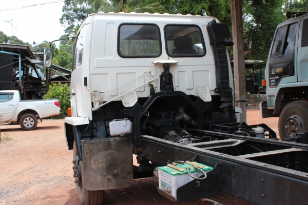 ขายอิซูสุ่ 6 ล้อช่วงยาว (รถห้าง)