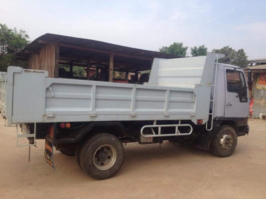 ประกาศขายรถหกล้อดั๊มดินสภาพดี สวย