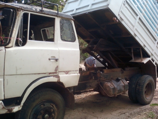 ขาย HINO KL 300 ดั้ม เครืี่องยนต์ 130 แรงม้า พวงมาลัยเพาเวอร์ ทะเบียนพร้อมโอน ขาย HINO KL 300 ดั้ม เครืี่องยนต์ 130 แรงม้า พวงมาลัยเพาเวอร์ ทะเบียนพร้อมโอน