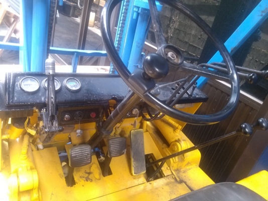 ขาย Forklift - 2.5 ตัน ขาย Forklift - 2.5 ตัน