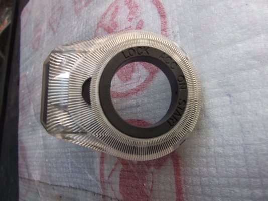 ไฟรูกุญแจของ TOYOTA COROLLA ALTIS สภาพสวยๆ ไฟรูกุญแจของ TOYOTA COROLLA ALTIS สภาพสวยๆ